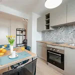 Apartment Seven Apartman
