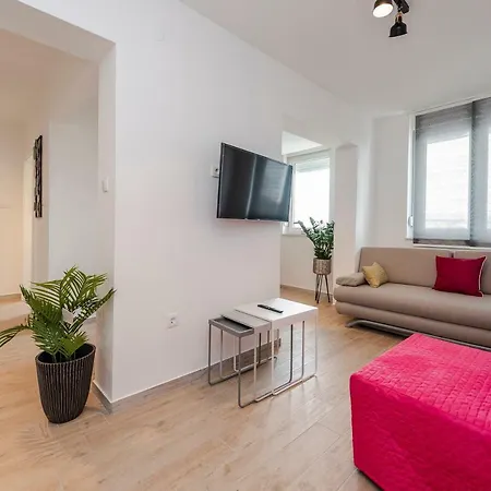 Seven Apartman Apartment